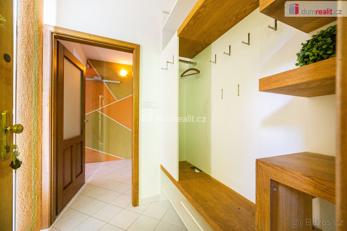 K prodeji, zateplený rodinný dům 5+1 s terasou, balkonem, ga - 5