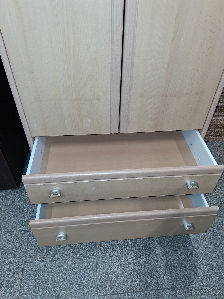 Šatní skříň buk s šuplíky - 5