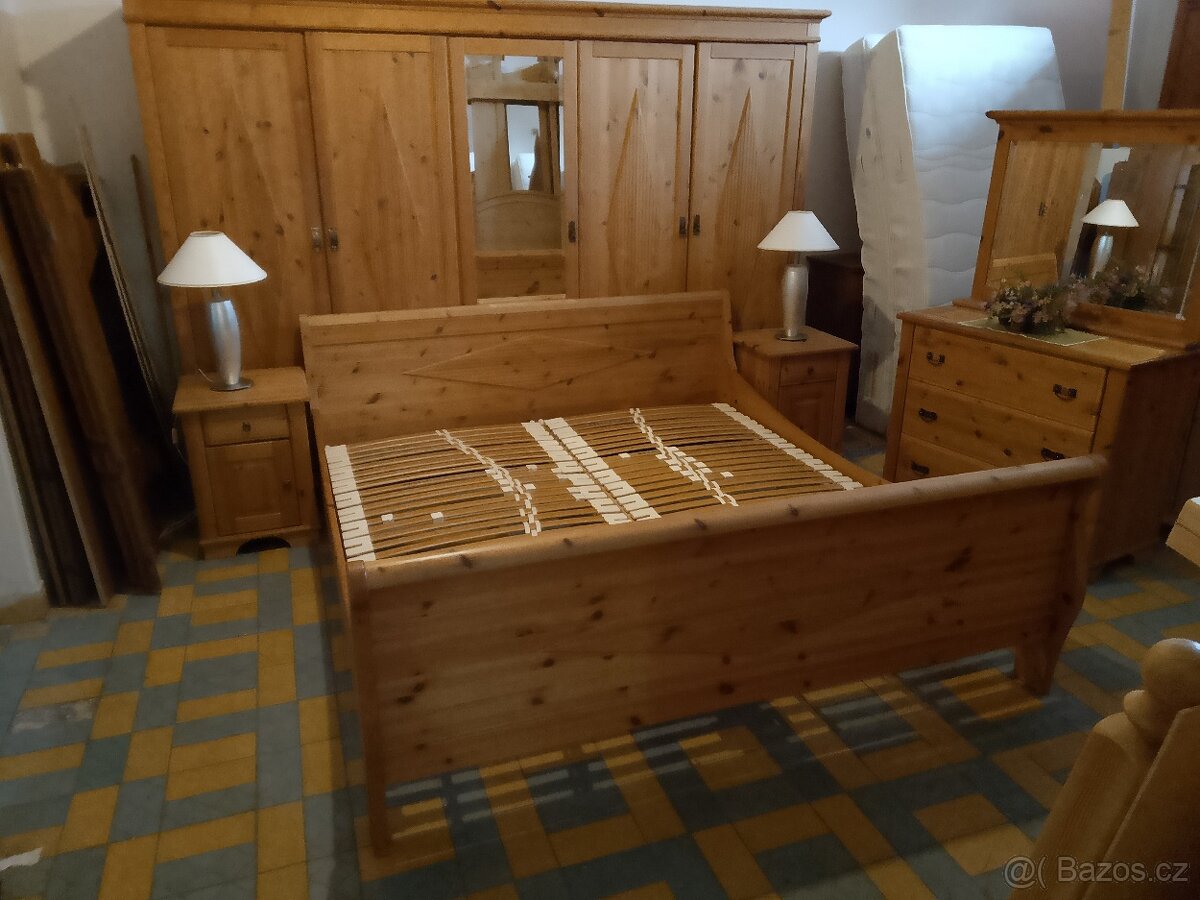 KOMPLETNÍ CELODŘEVĚNÁ LOŽNICE NORA - 5