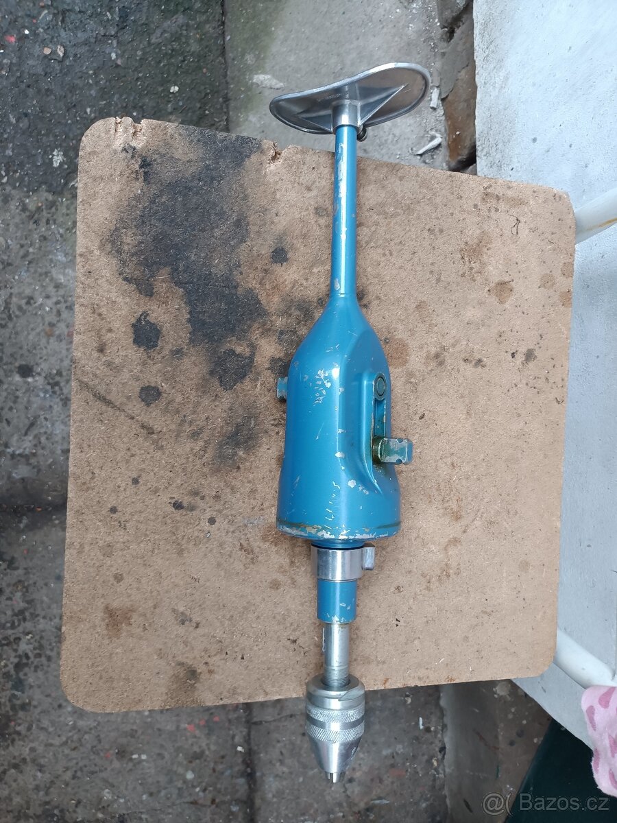 Ruční vrtačka bez kličky - 5