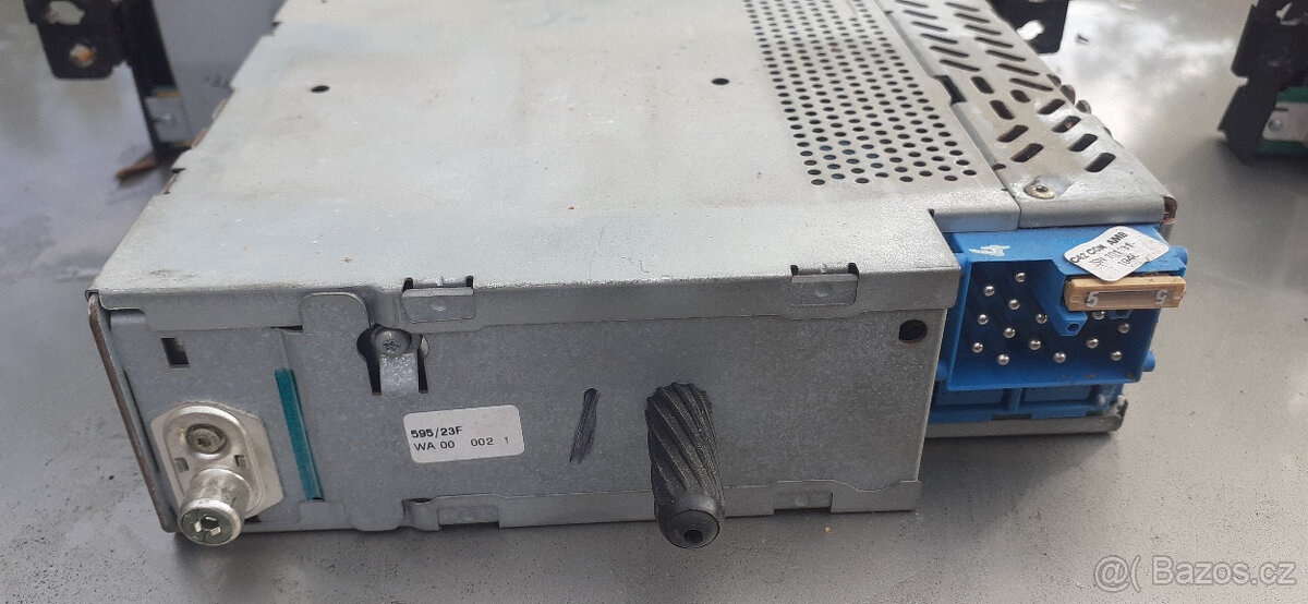 BMW e46 - Originál rádio + CD changer - 5