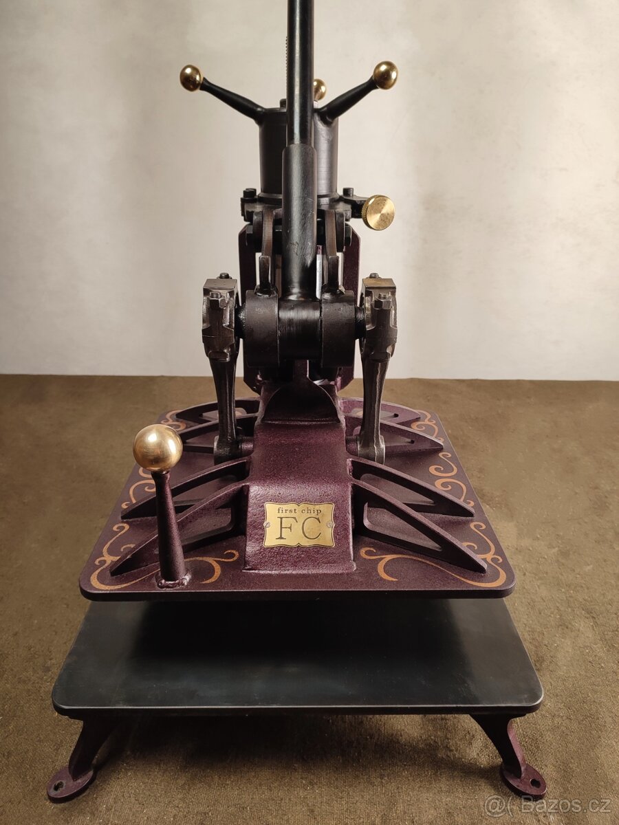 Vysekávací lis - 5