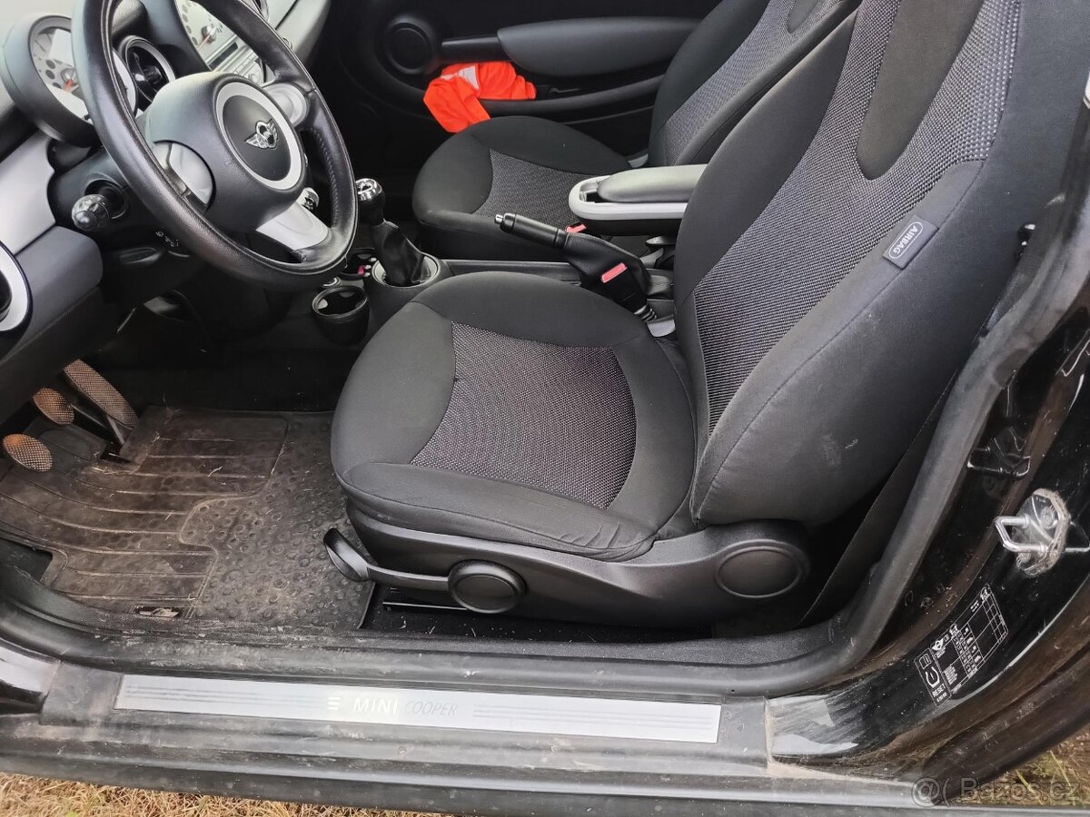 MINI COOPER 1,6 88 kW - 5