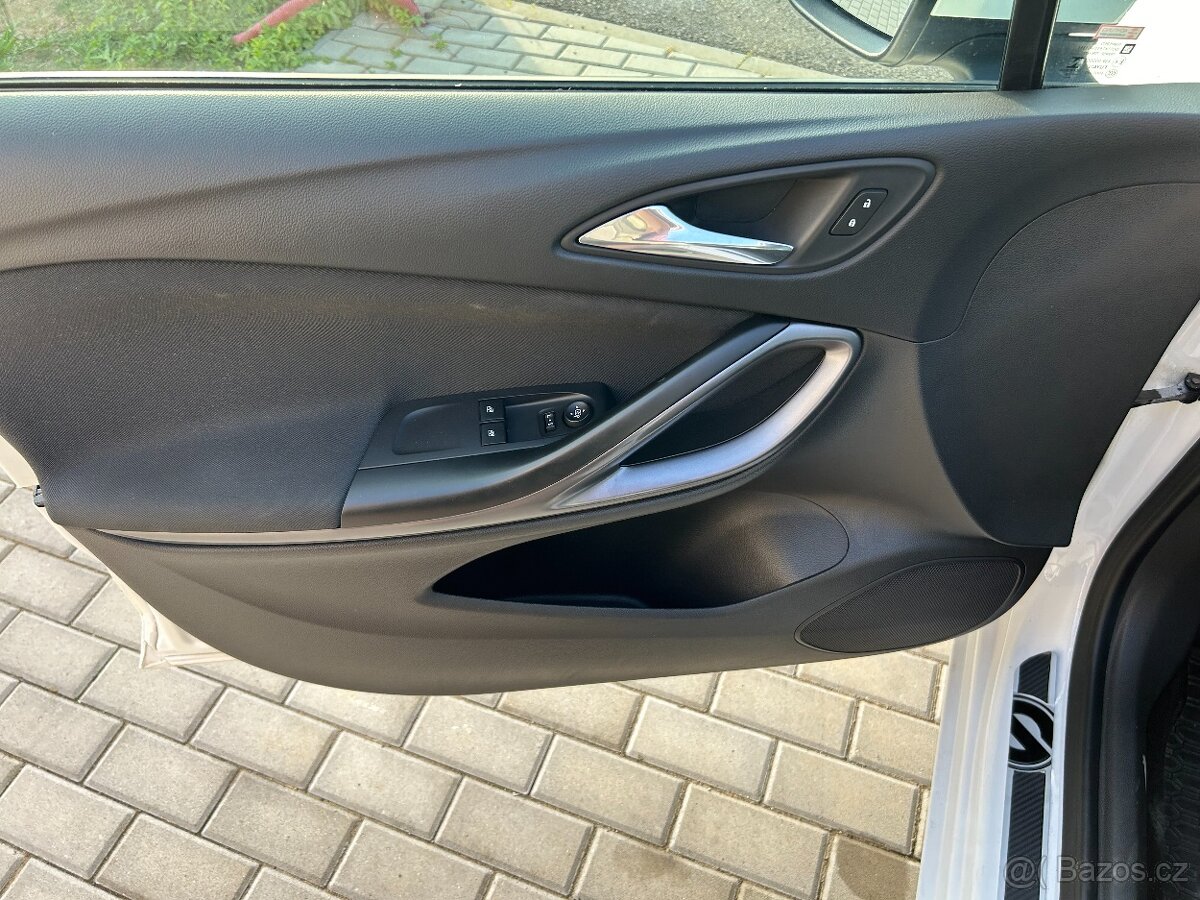 Opel Astra K kombi , 1.4 74kW Atmosféra, poctivý motor - 5