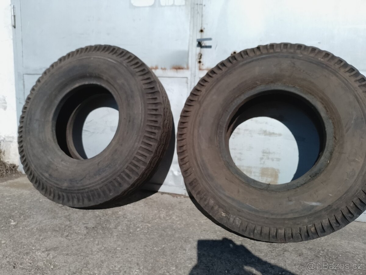 Pneu, plášť tatra,liaz,vlek,vlečka 12,00-20 Barum,16 PR,V-1 - 5