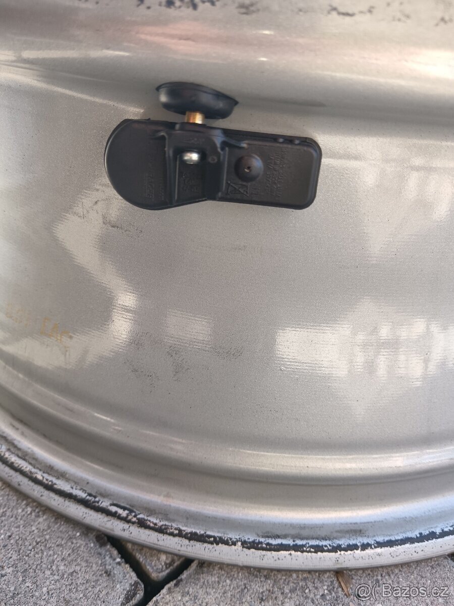 kompletní ZIMNI al kola 17" ORIGINAL HYUNDAI TUCSON - 5