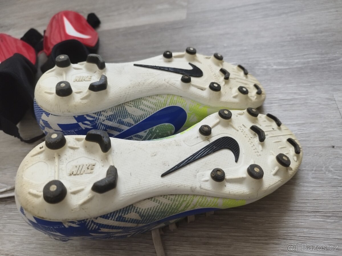 Kopačky Nike a chranice - 5