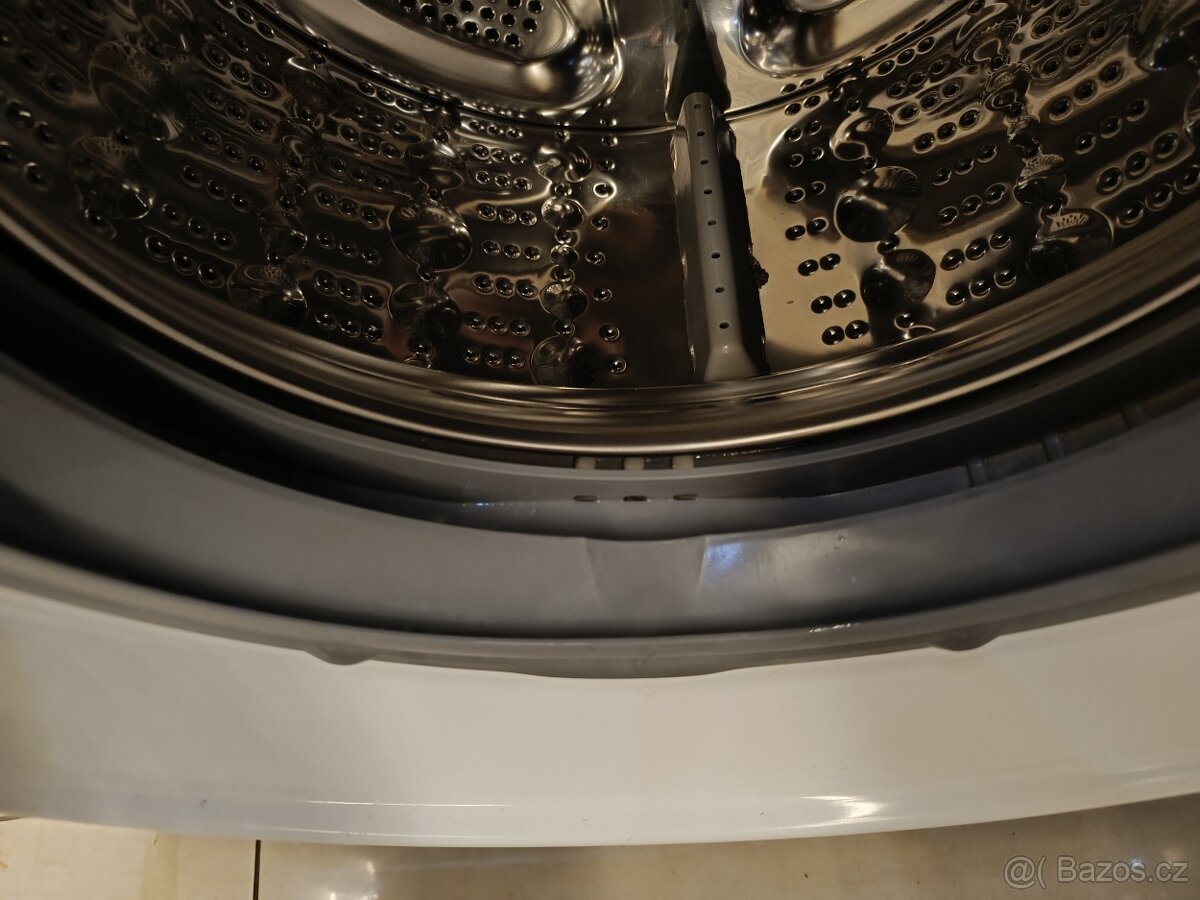 Krásná pračka LG na 7 kg - 5