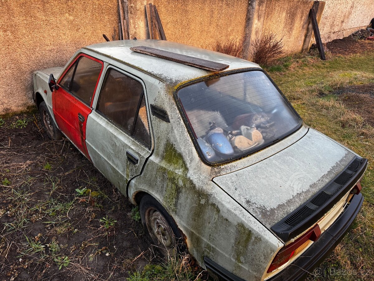 Prodám Škoda 105L - 5