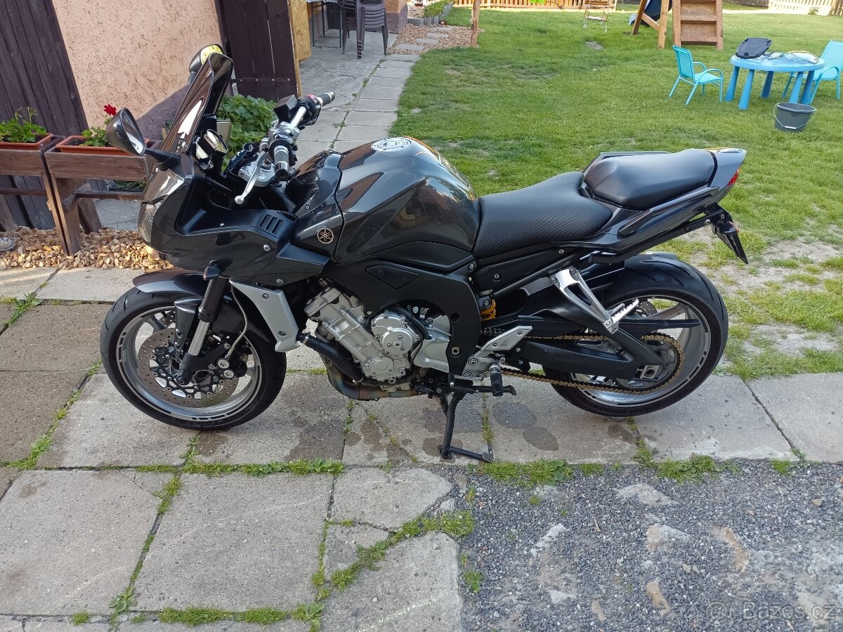 Yamaha FZ1 - 5