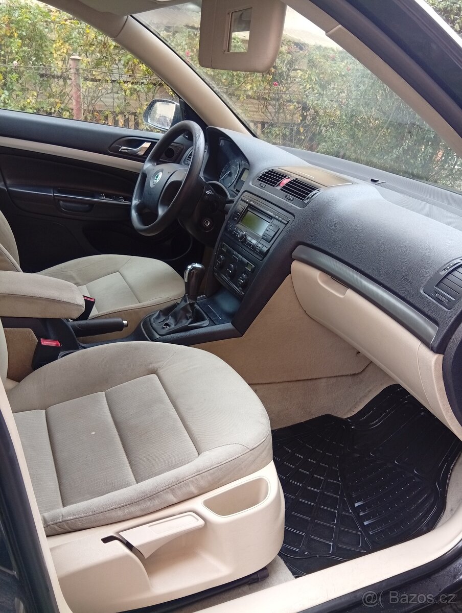 Škoda Octavia II RS Paket - 5