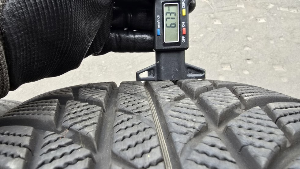 Zimní pneu 225/45/18 Bridgestone - 5