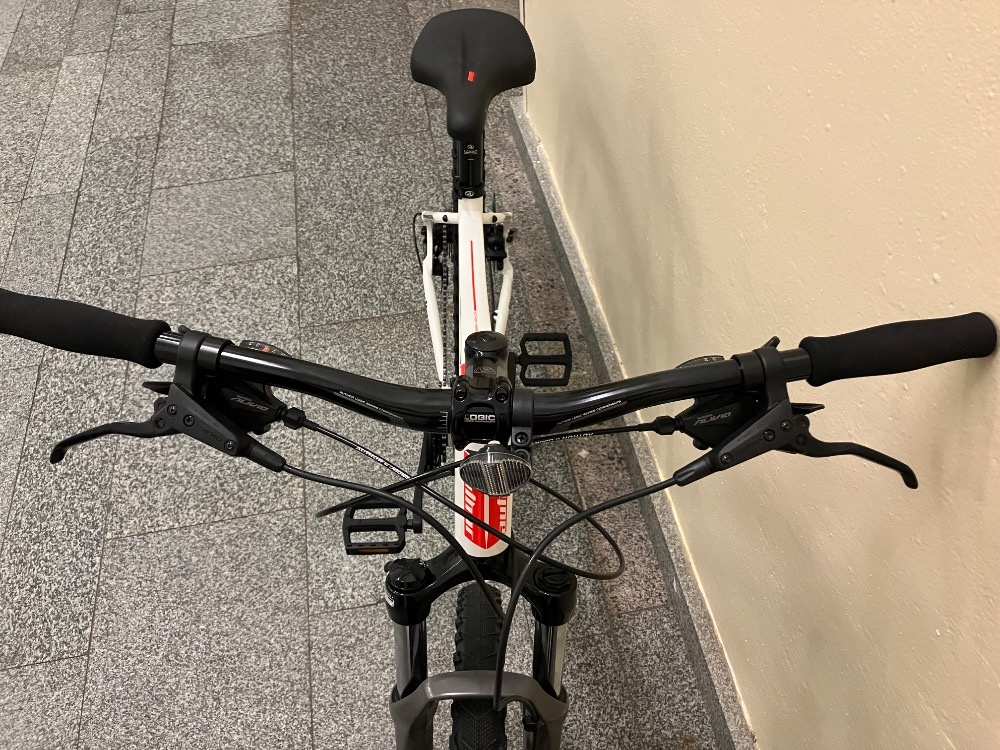 AUTHOR SULUTION 29 ASL, 18" - 5