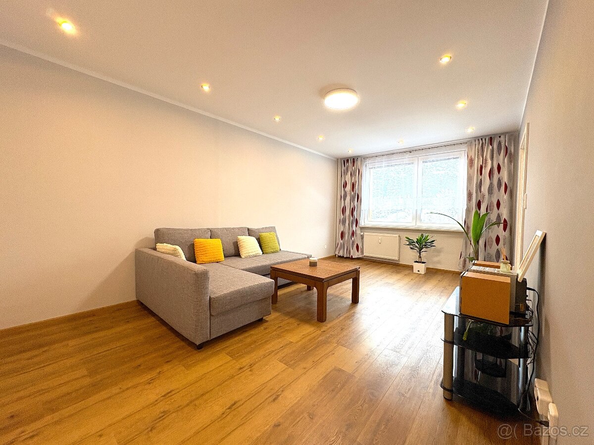 Pronájem bytu 3+1 70 m², Náchod - 5