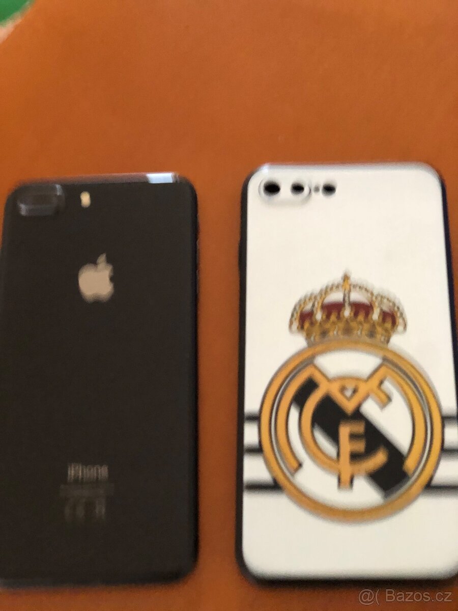 iPhone 8 Plus. 256GB - 5