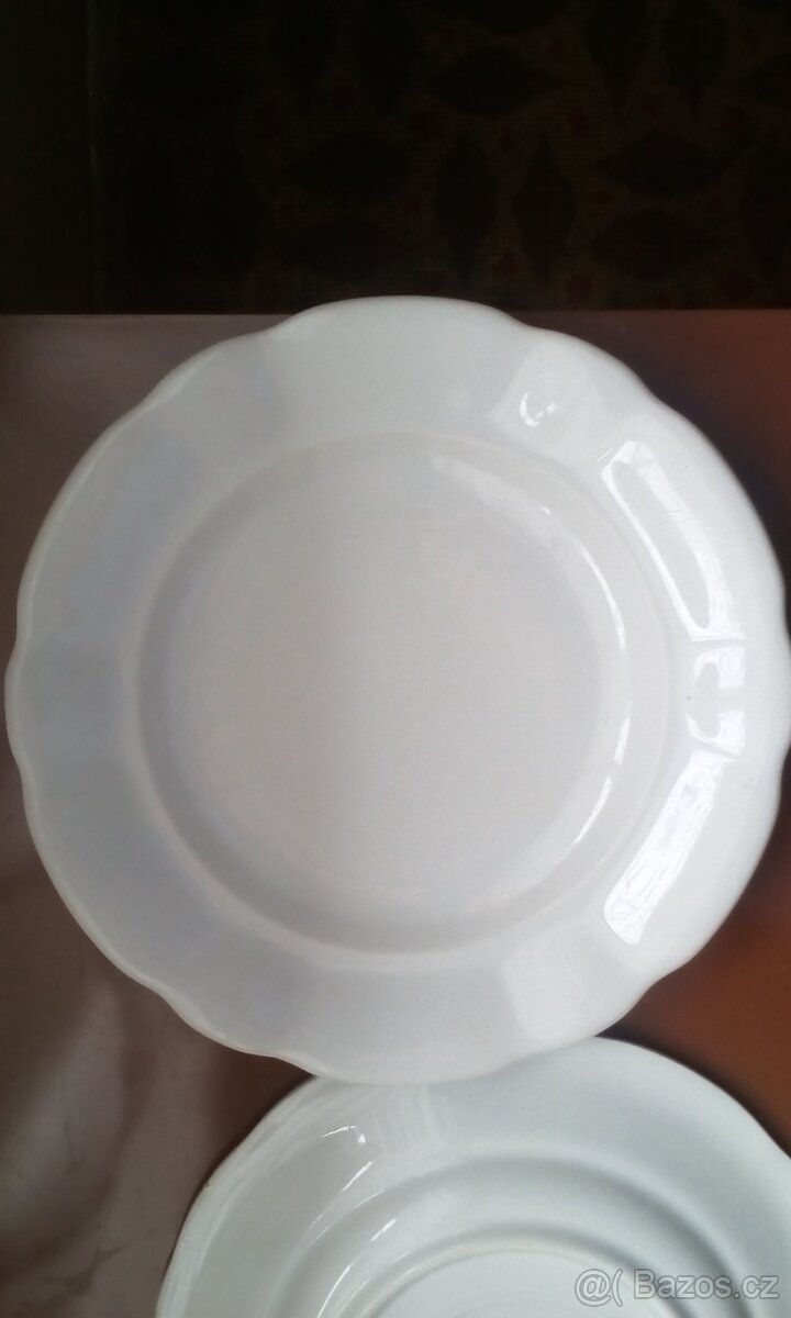 Prodám silnostěnné staré talíře - 5
