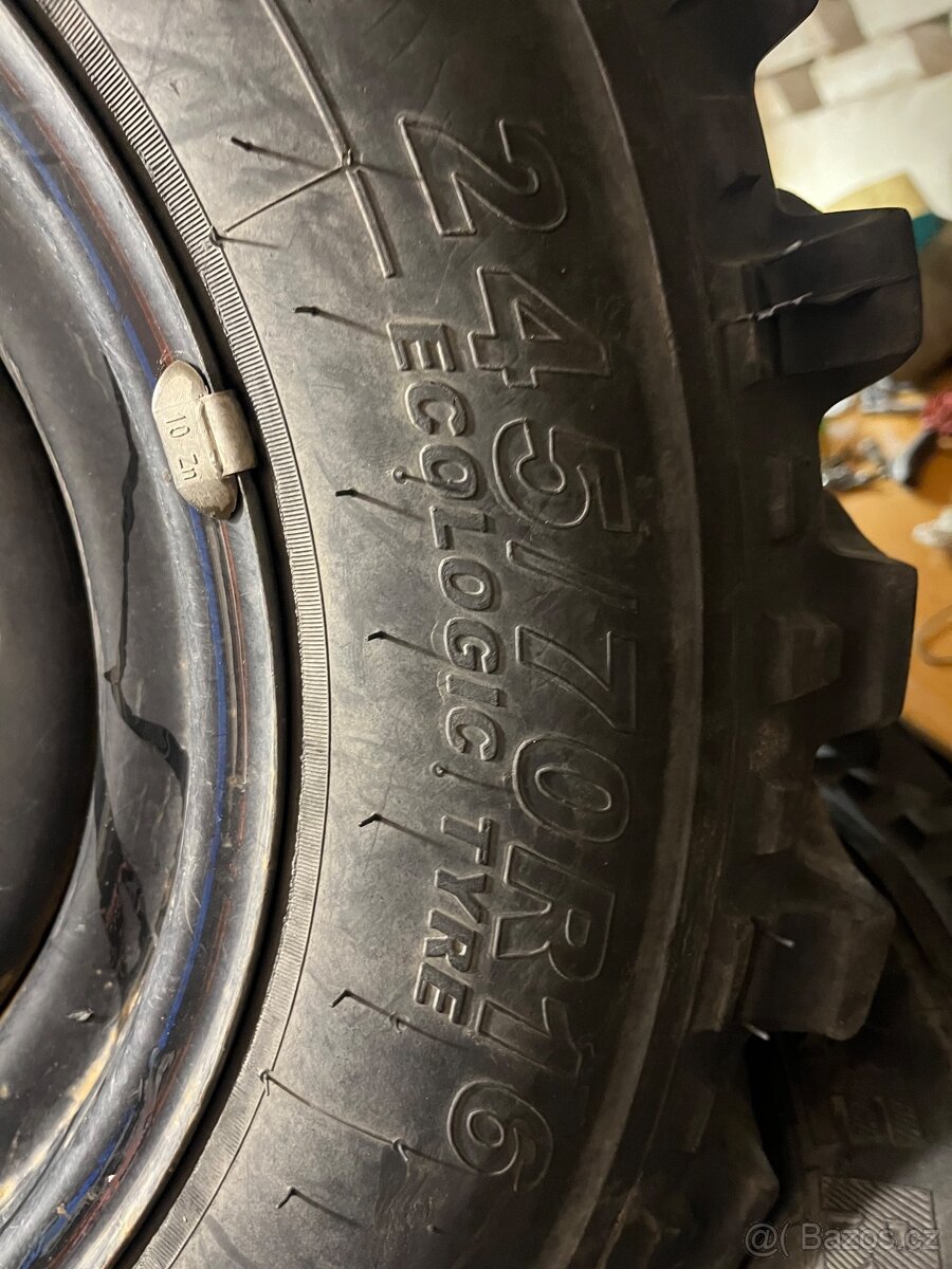 Offroad kola 245/70 R16 M/T