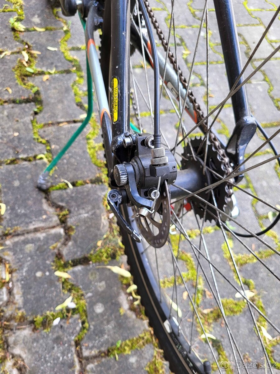 GT Avalanche 3,0 ve velikosti S - 5