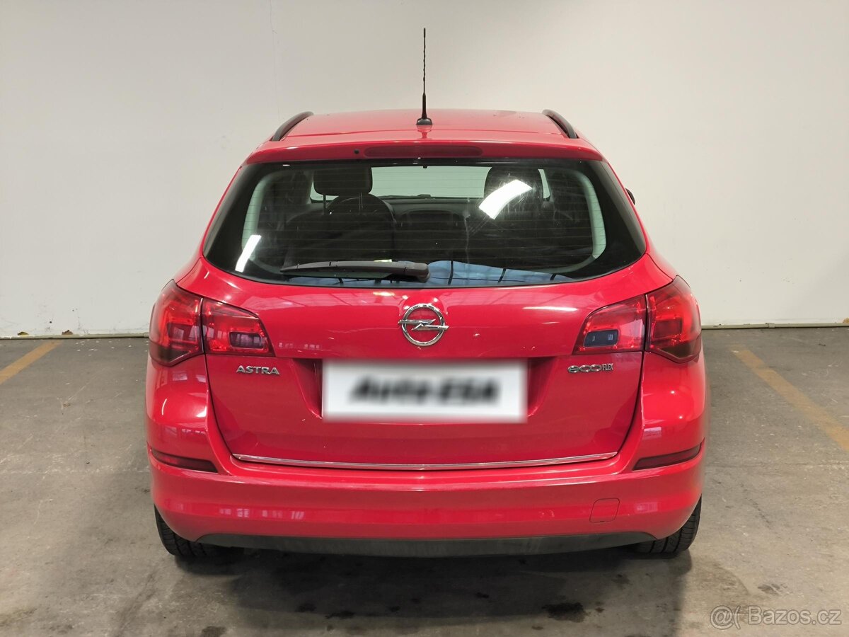 Opel Astra 1.4i , 74 kW benzín, 2011 - 5
