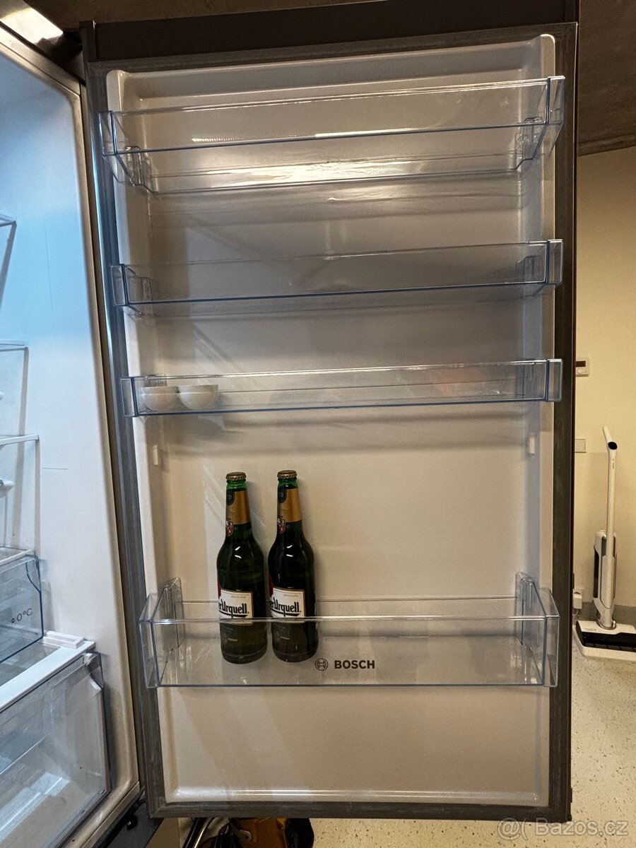 Lednice s mrazákem Bosch 330+108 l - 5