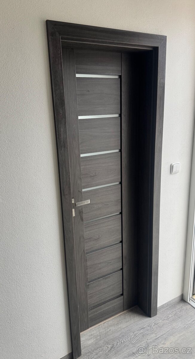 Moderní rámové interiérové dveře 70 L - 5