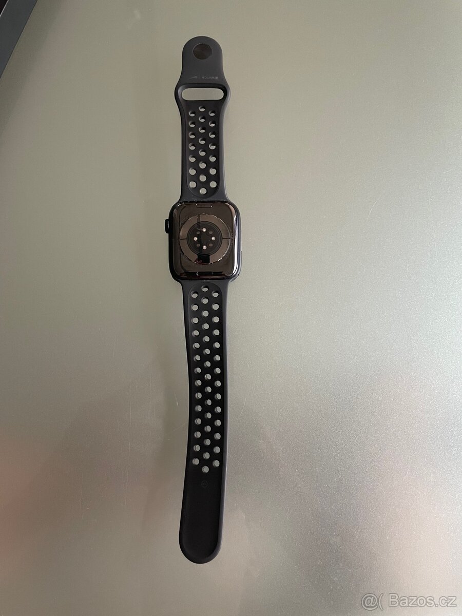 Apple Watch Series 7 Nike edition - 45mm - 5