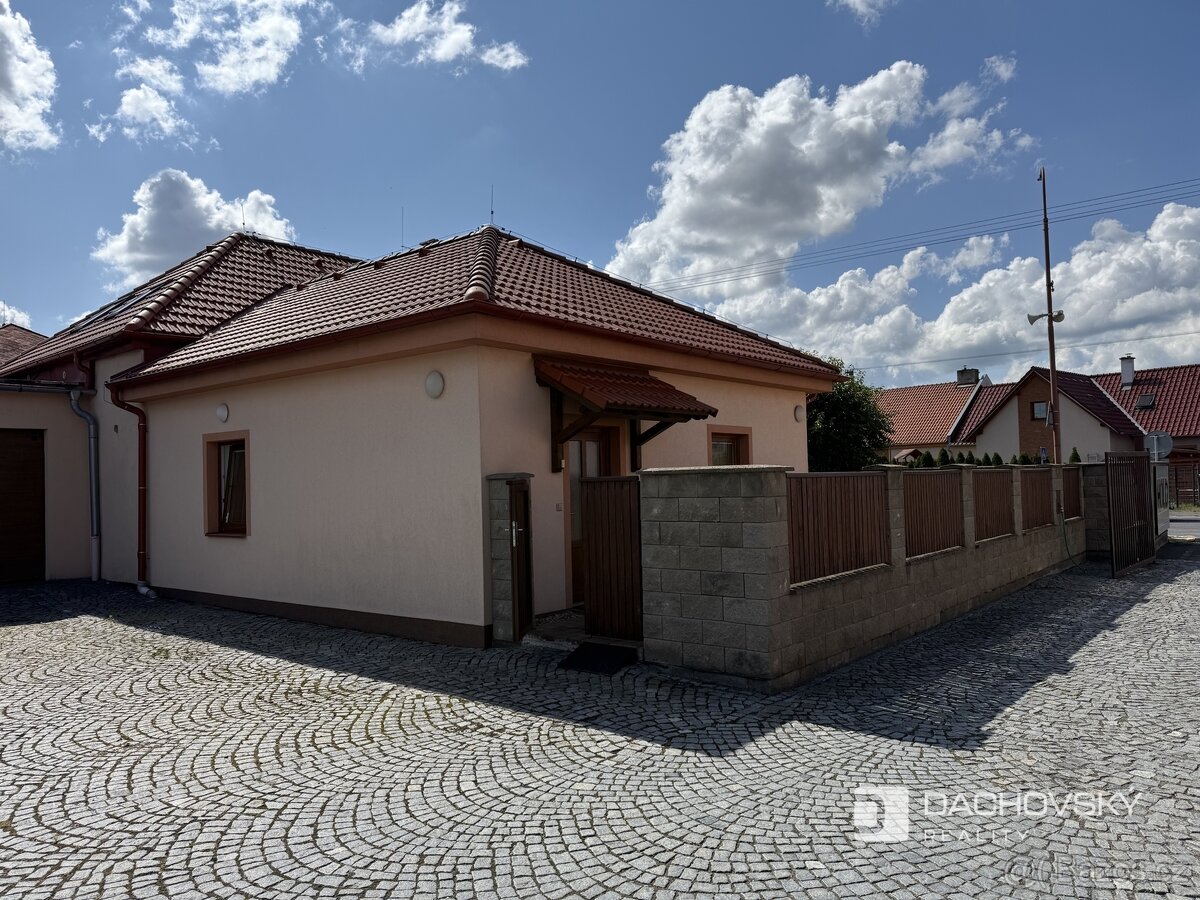 Pronájem rodinného domu 191 m², pozemek 400 m² - 5