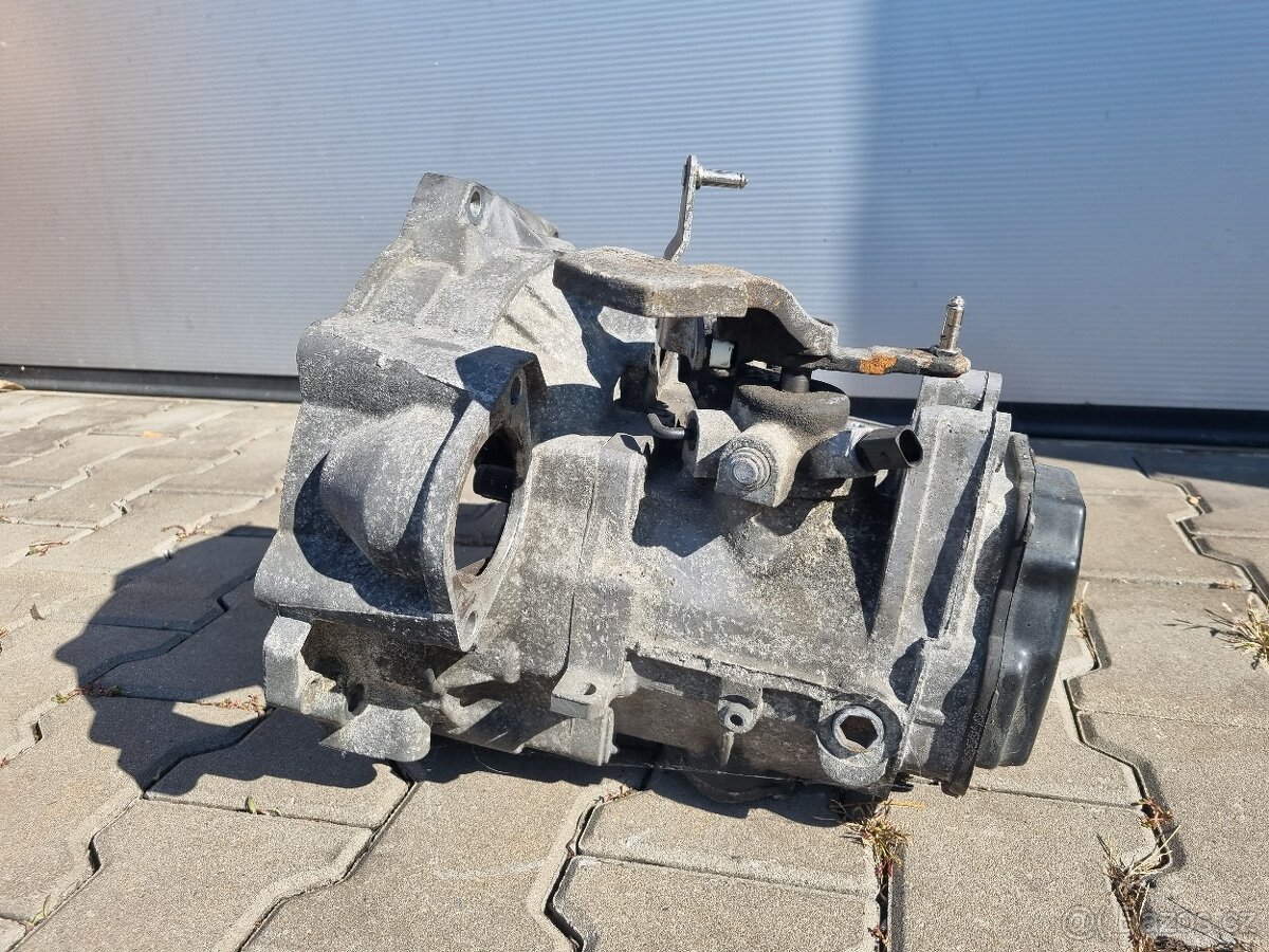 Manuální převodovka JCR - 1.9 Tdi 77kw - 5