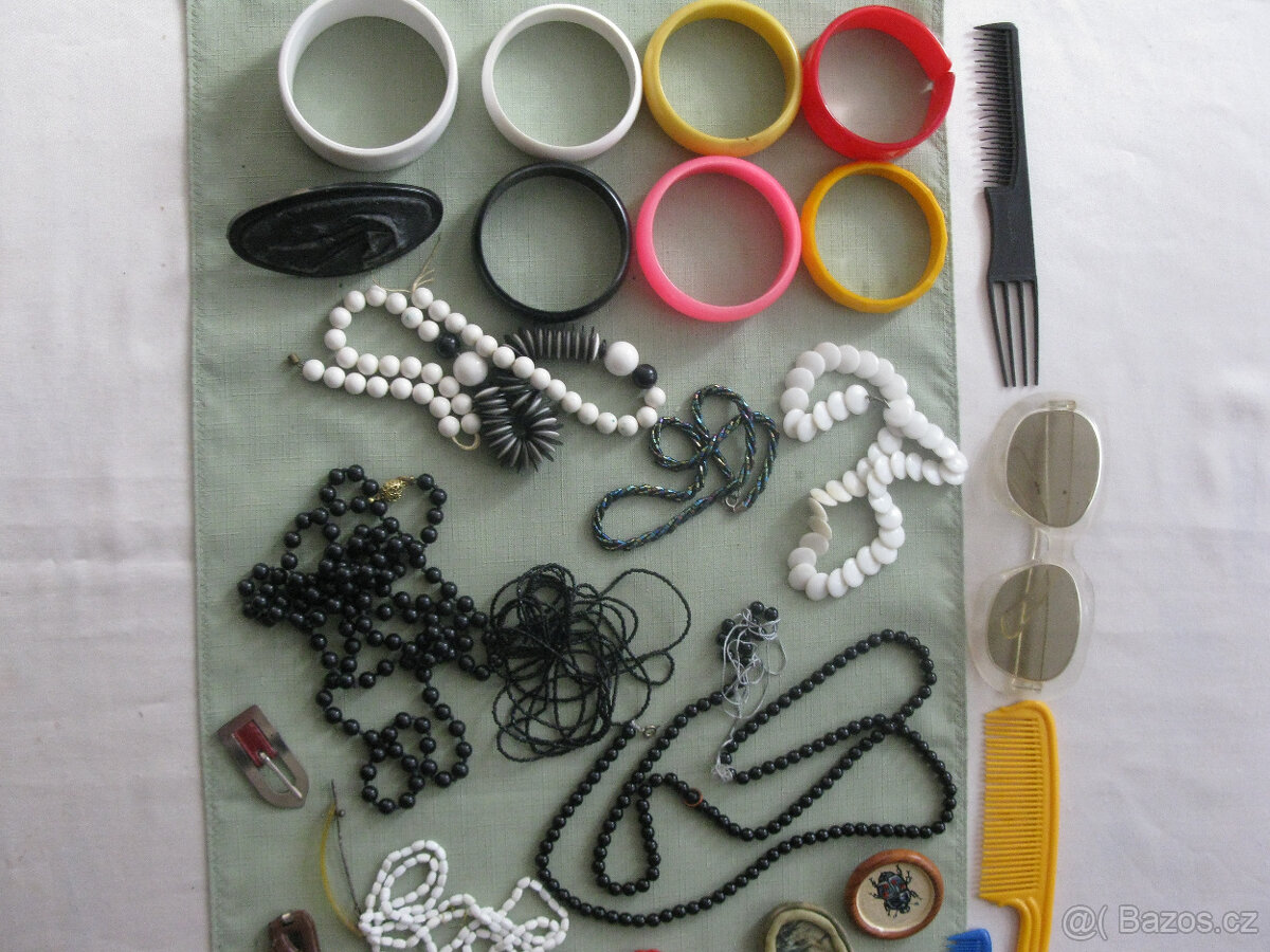 Retro korálky,bižuterie,drobnosti,galanterie,knoflíky různé - 5