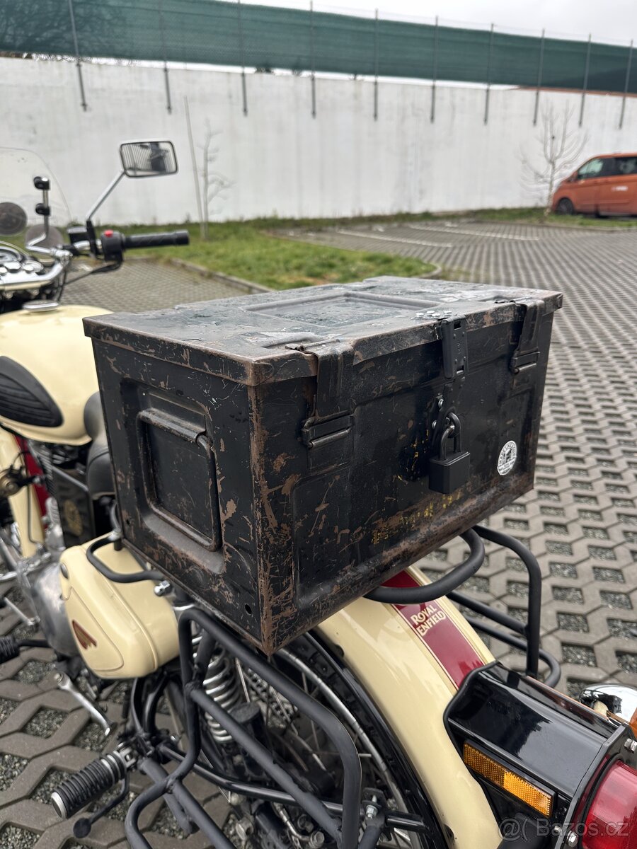 Royal Enfield Classic 500 - 5