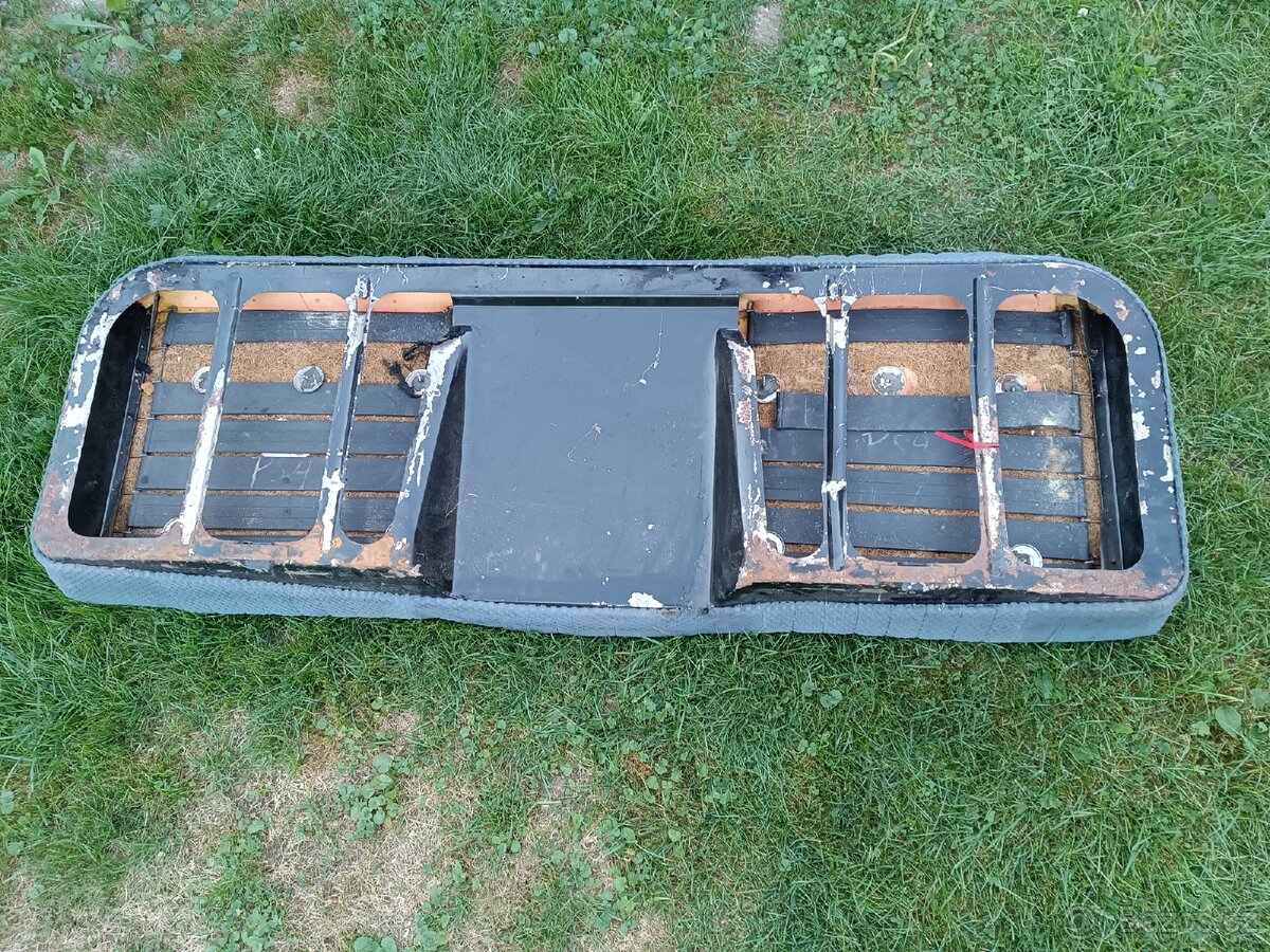 Tatra 613 sedacky - 5