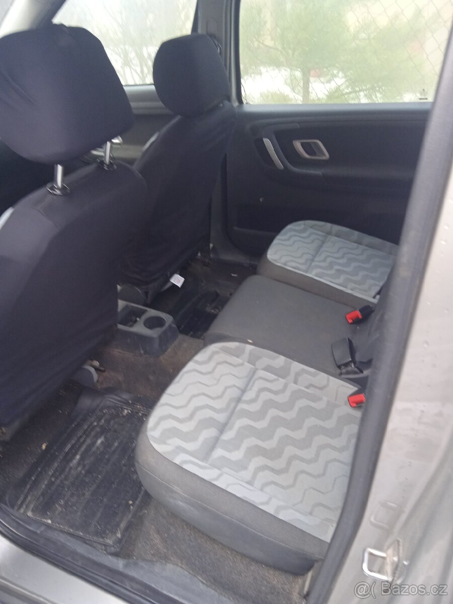 Skoda Roomster 1.2 , dvě auta - 5