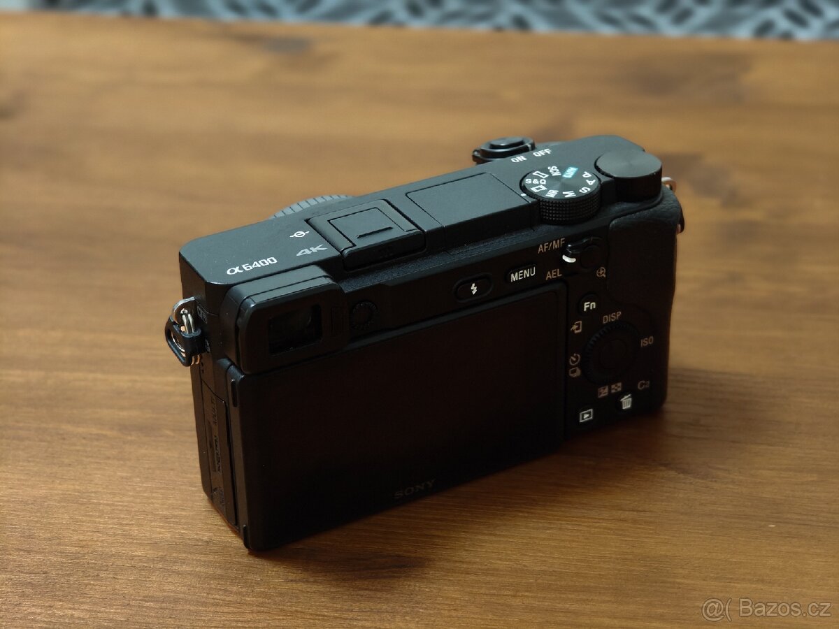 Sony a6400, Zhiyun Crane 2 s příslušenstvím - 5