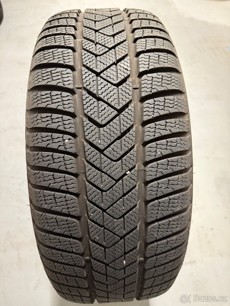 245/40 275/35 R19 PIRELLI Sottozero 3 Run Flat zimní - 5