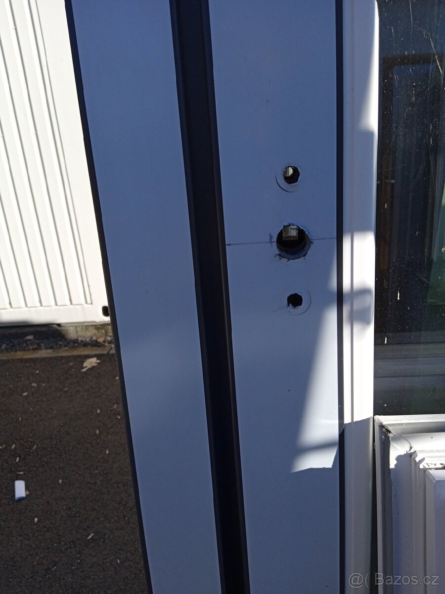 Dvoudílné posuvné dveře pozice 141 - 5