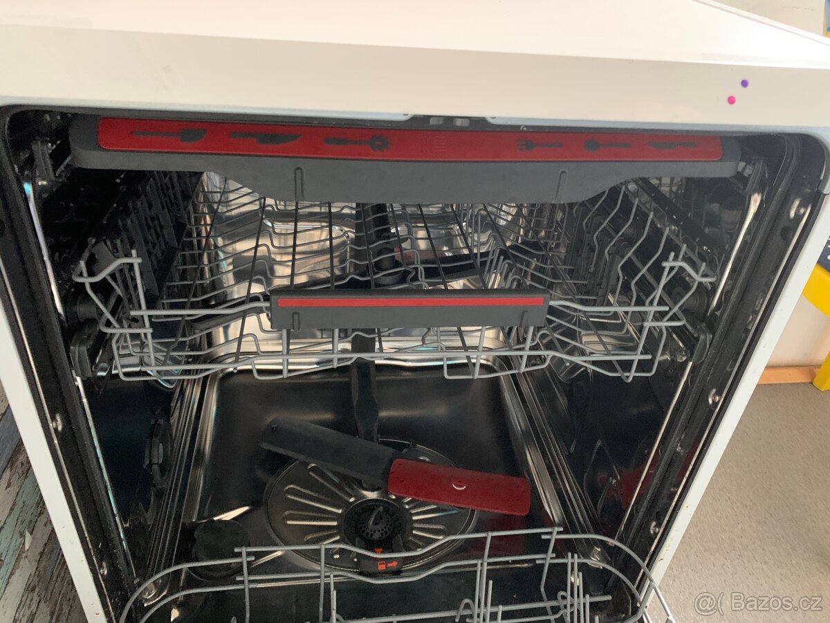 Myčka na nádobí AEG 7000 - 5