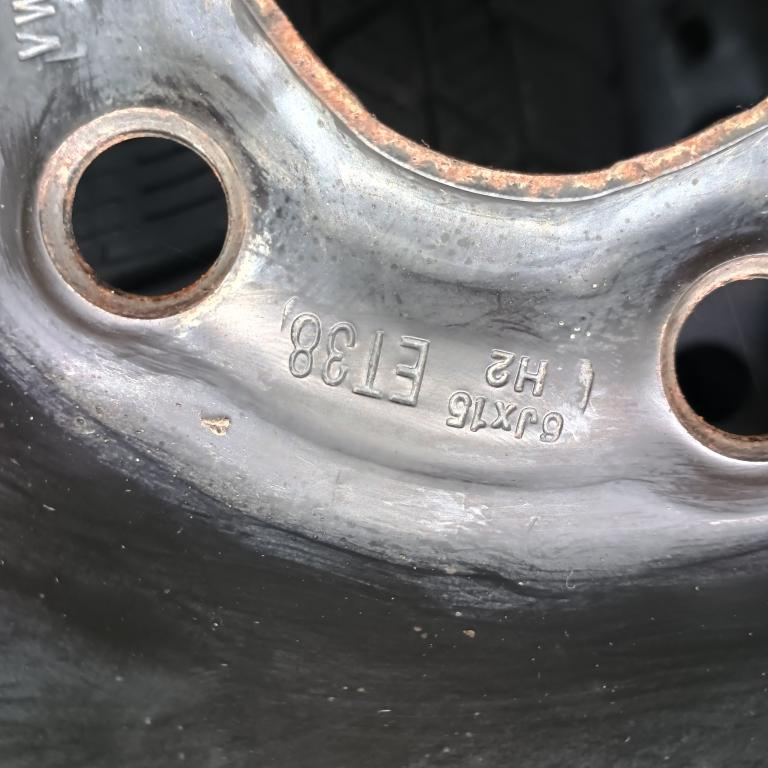 Sada kol 185/60/15 zimní pneu Barum 5x100, fabia - 5