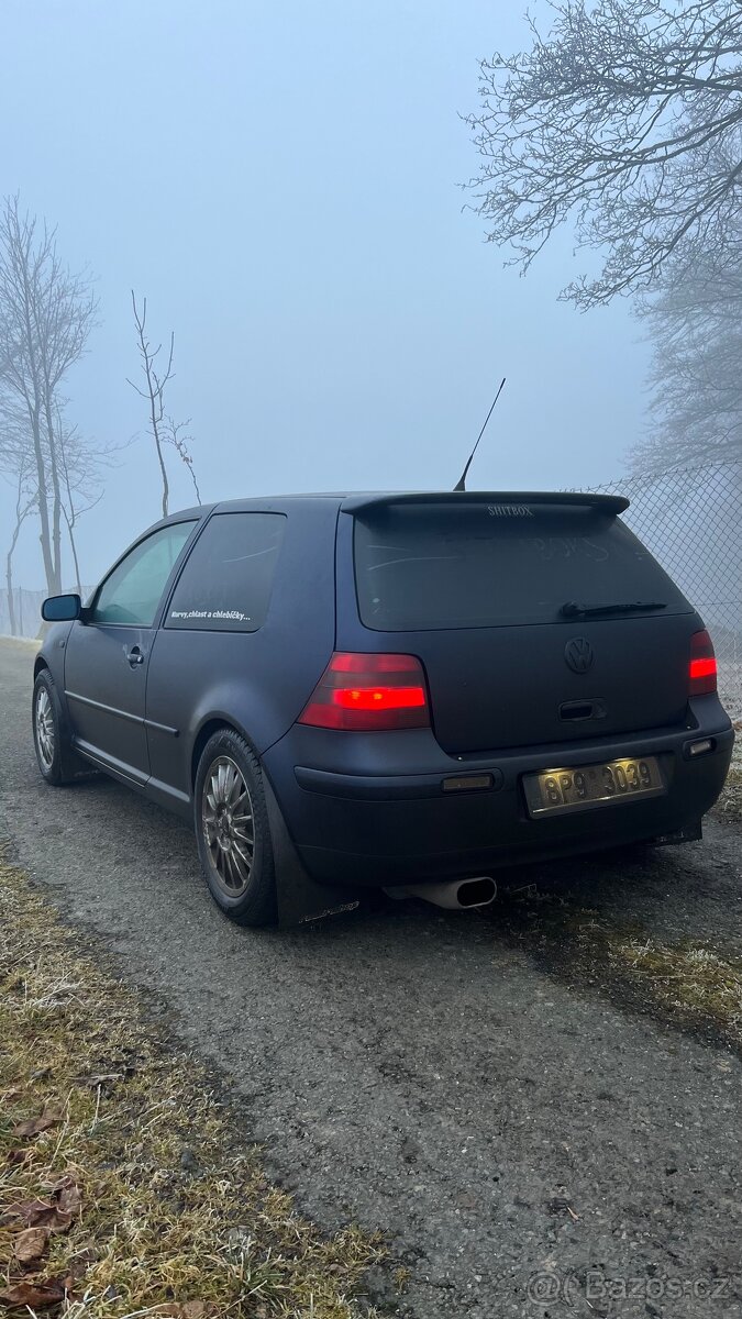 Golf 4 1.6 - 5