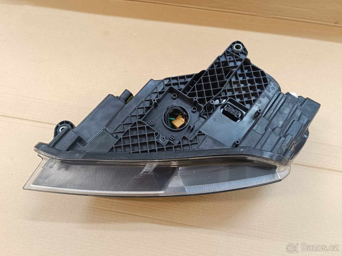 Predni světlomety Škoda Superb 3 - 5