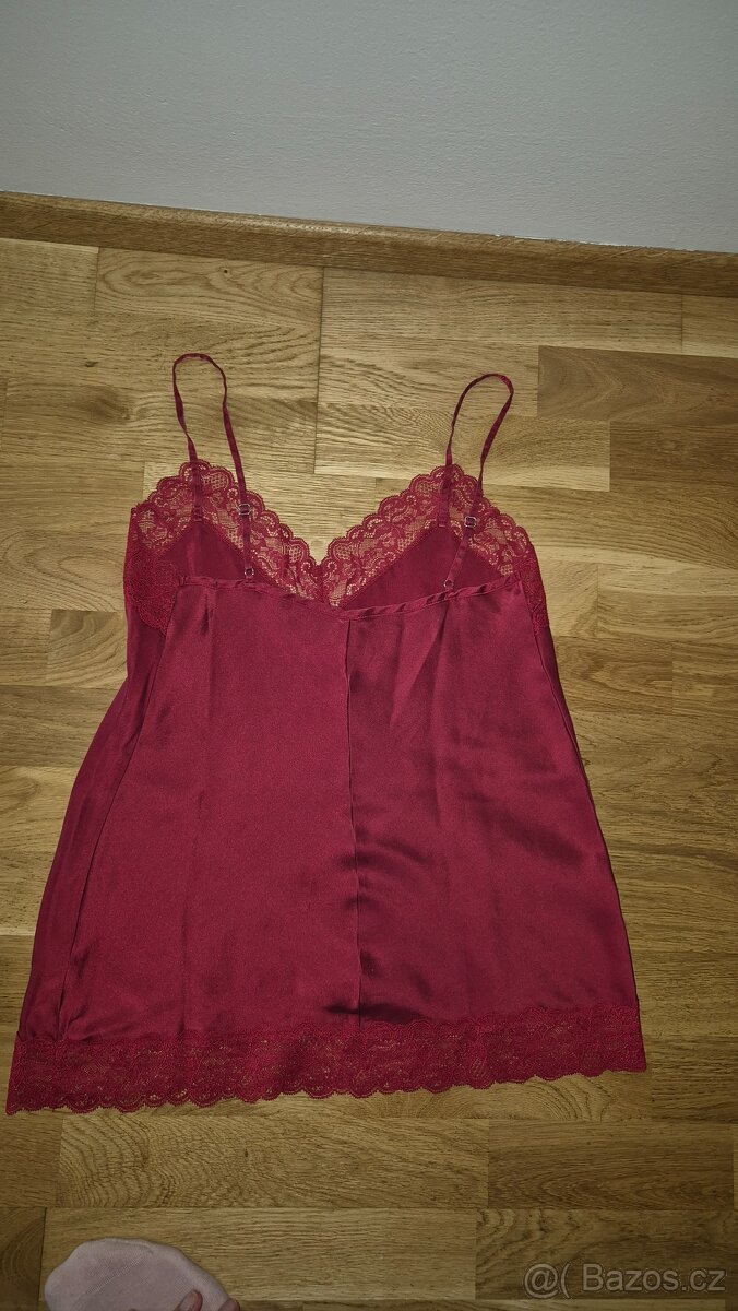 Trička kus 25,- - 5