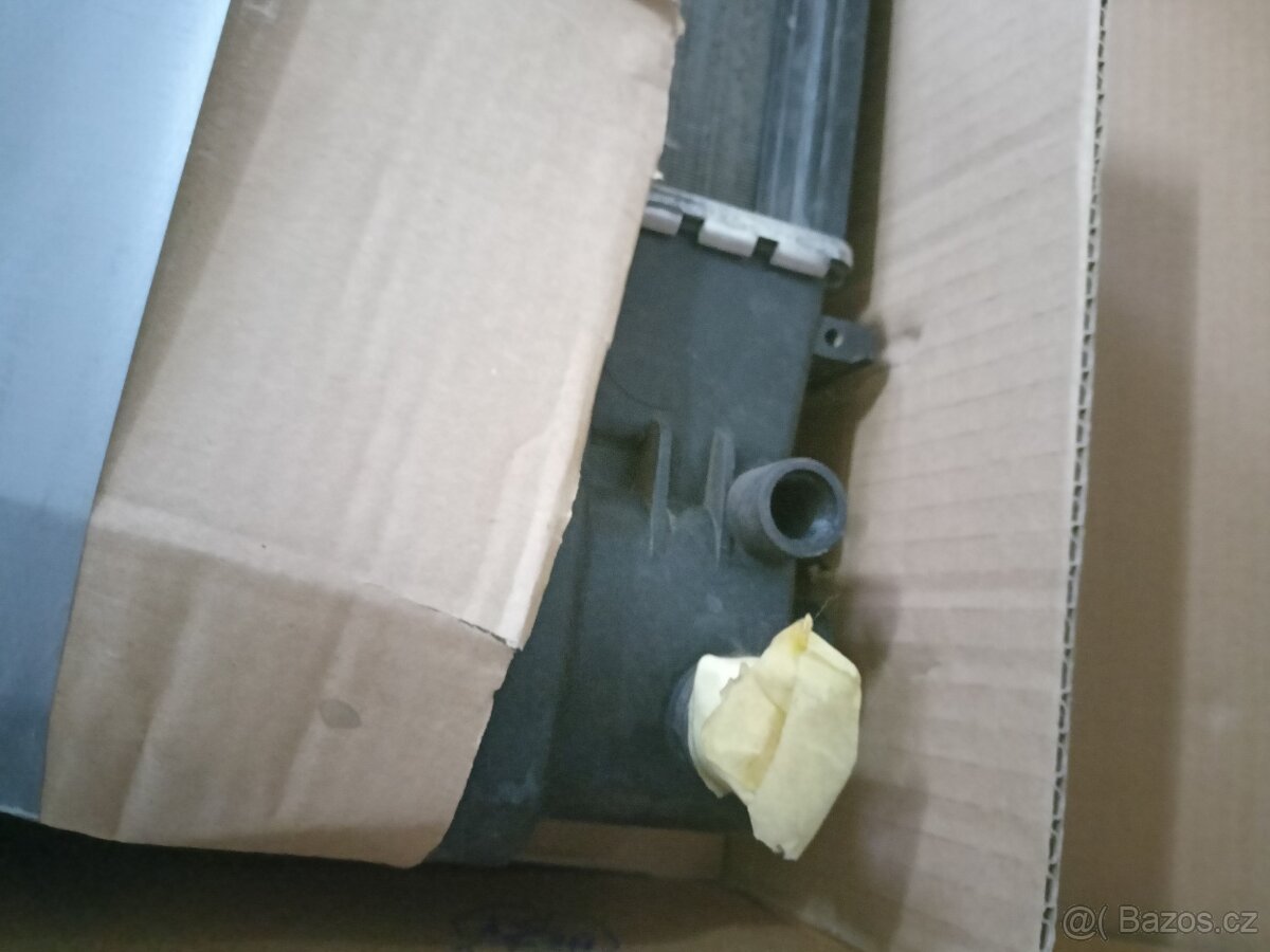 Použitý chladič E36 ctyrvalec - 5