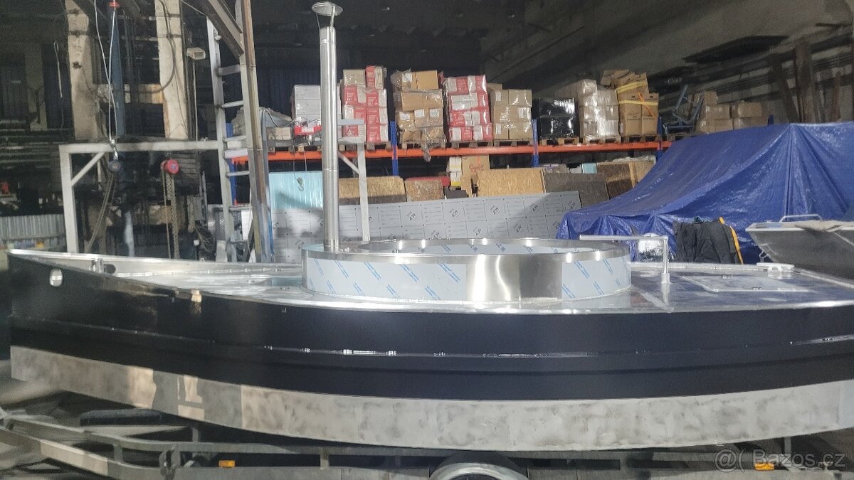 PLAVAJUCA JACUZZI LOD - 5