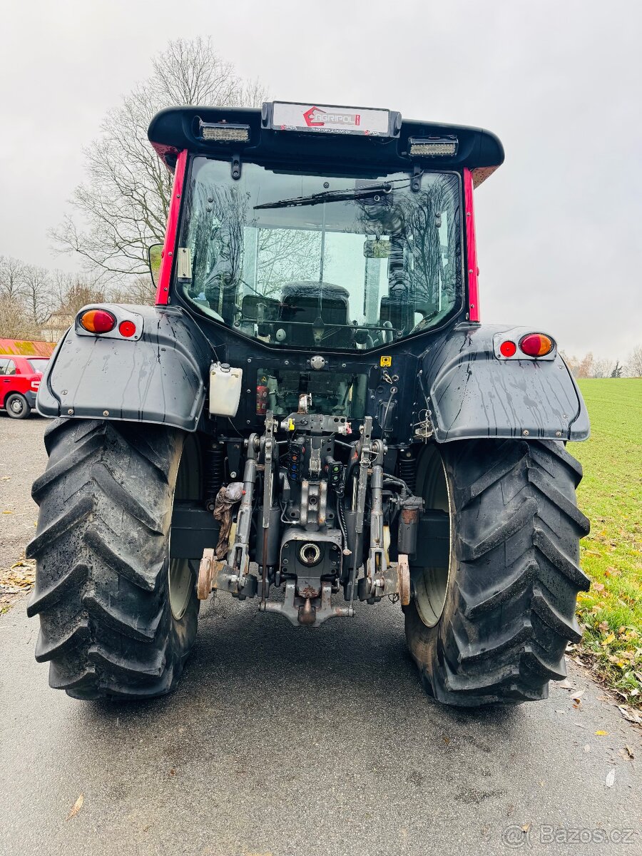 Valtra N123 + Quicke - 5