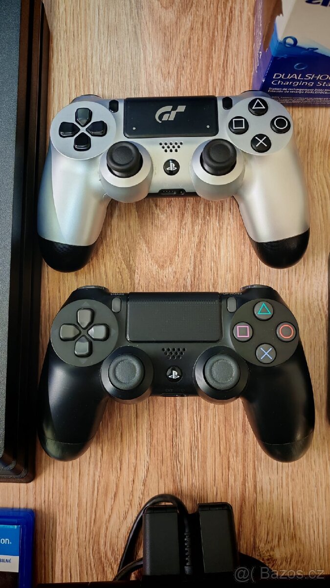 PlayStation 4 Pro 1TB - 5