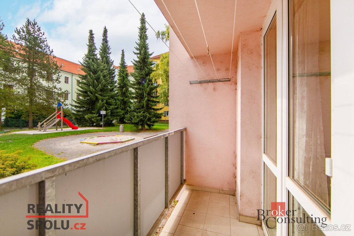 Převod dr. podílu, byty/2+1, 56 m2, Josefa Knihy 182, 33701 - 5