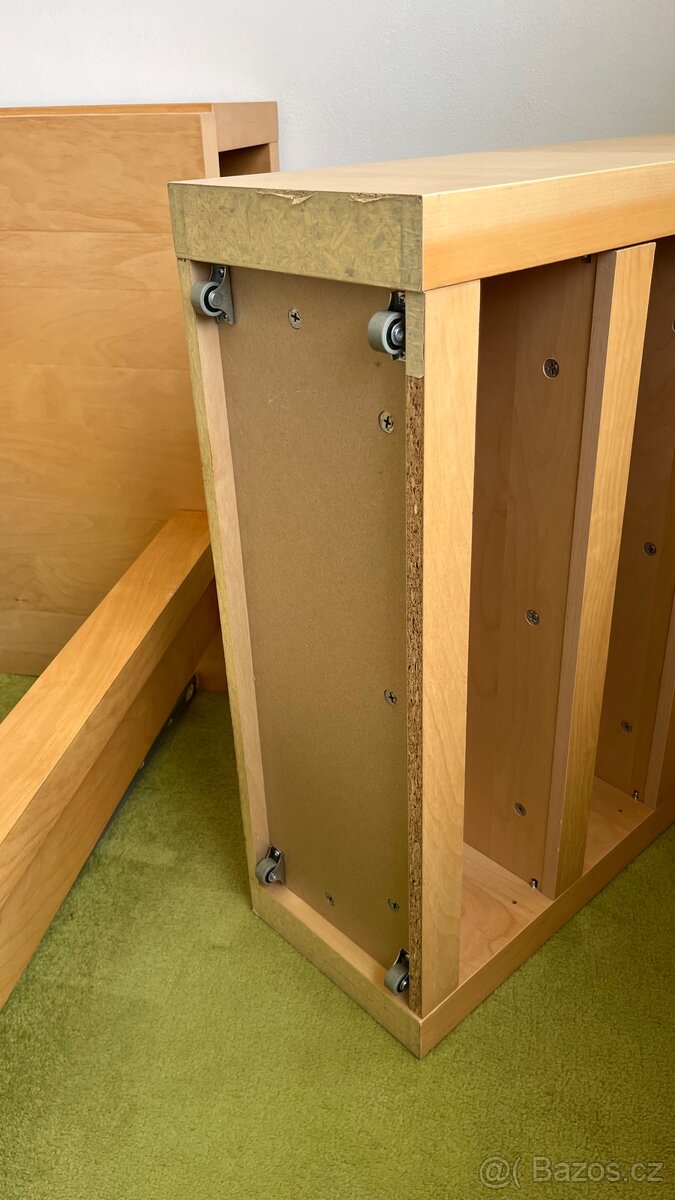 Postel Ikea Malm 160 x 200 rošty a zadní komoda - 5