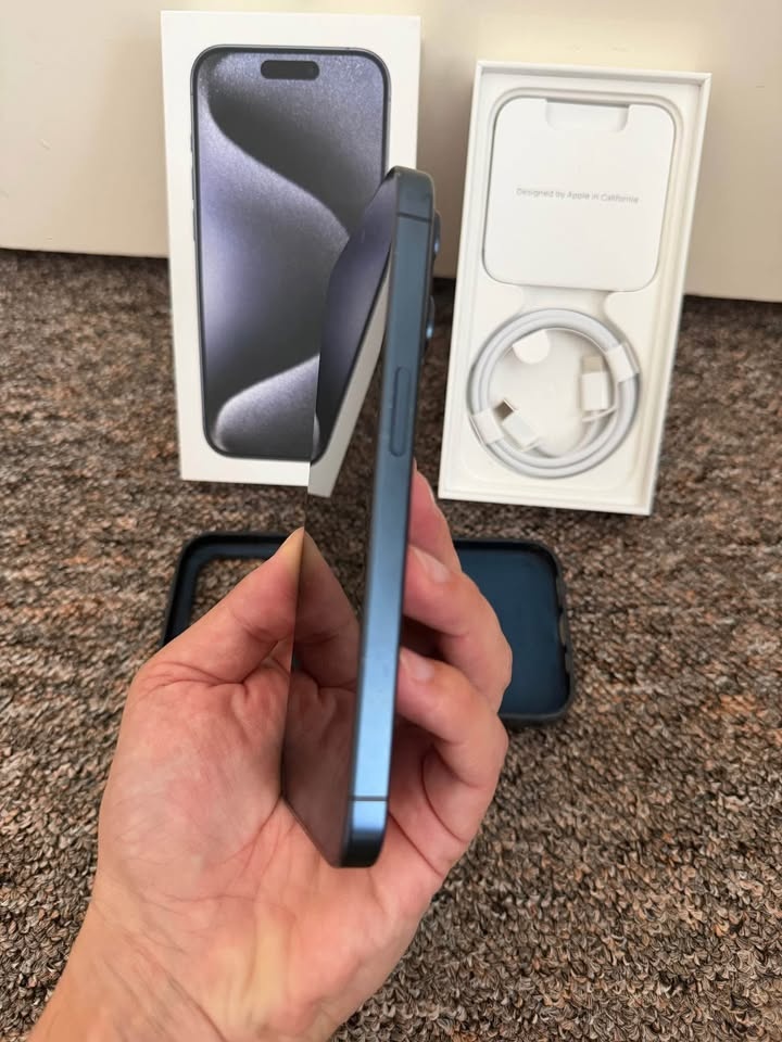 Apple iPhone 15 Pro 1TB Blue titanium. DPH. Pekny stav. - 5