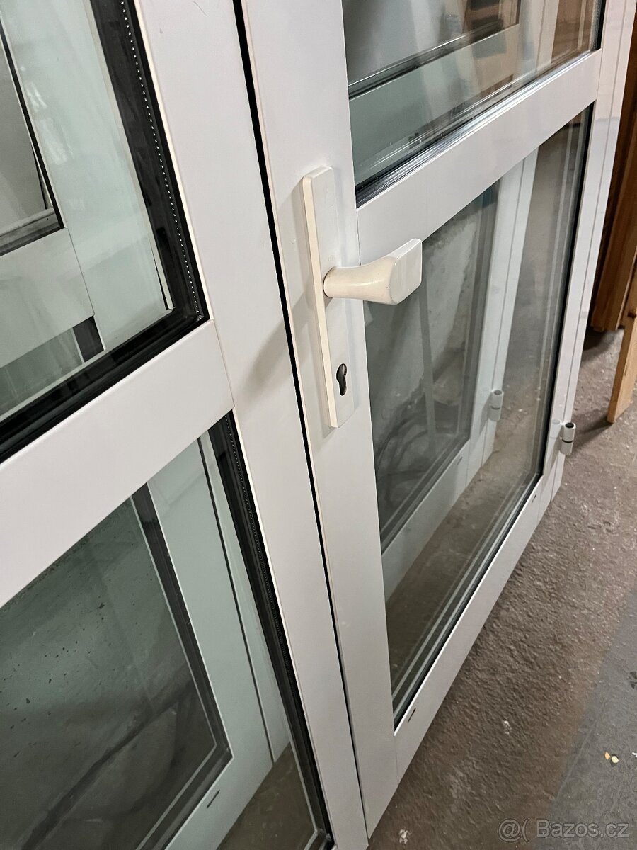 DVOJE OBROVSKÉ DVOUKŘÍDLÉ HLINÍKOVÉ DVEŘE209x283-PLZEŇ - 5