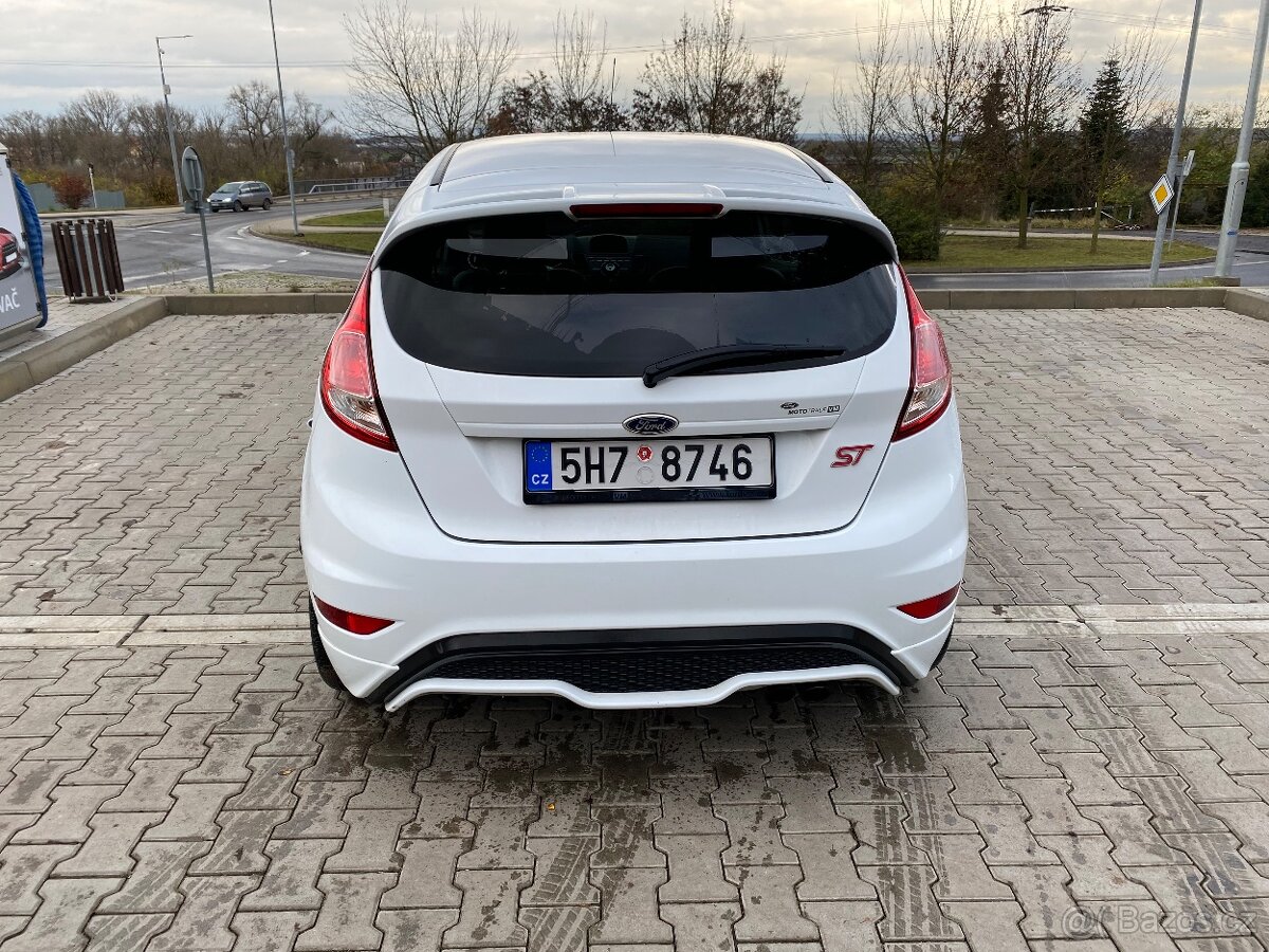 Ford Fiesta ST - 5