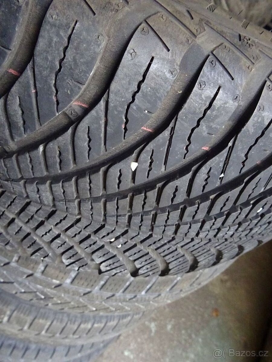 Celoroční pneumatiky Goodyear, 235/55/17, 2 ks, 6,5 mm - 5